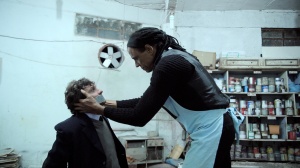 APAGUE A LUZ ANTES DE ENTRAR